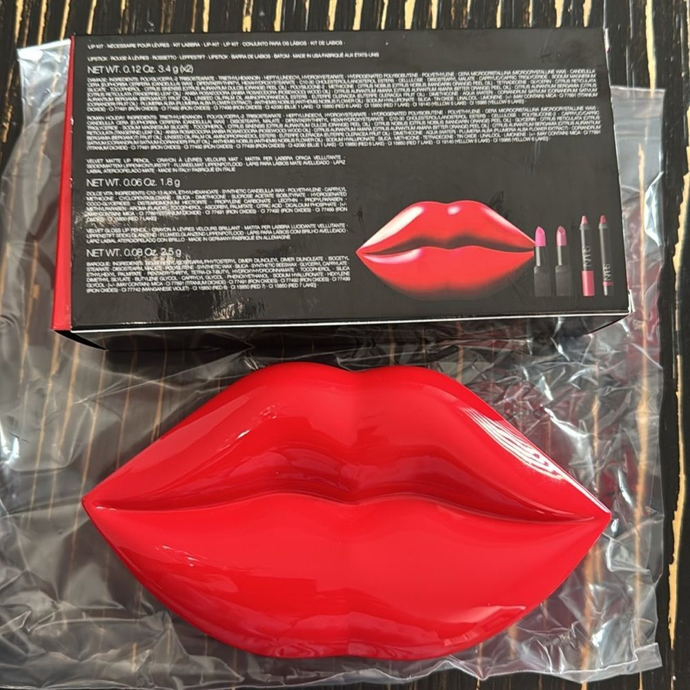 Nars lipstick Makeup case- Red Limited edition! - Picture 2 of 4